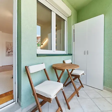 Modern Living - Center Elegance - Free Parking נובי סאד